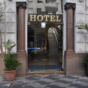 Artemis Hotel